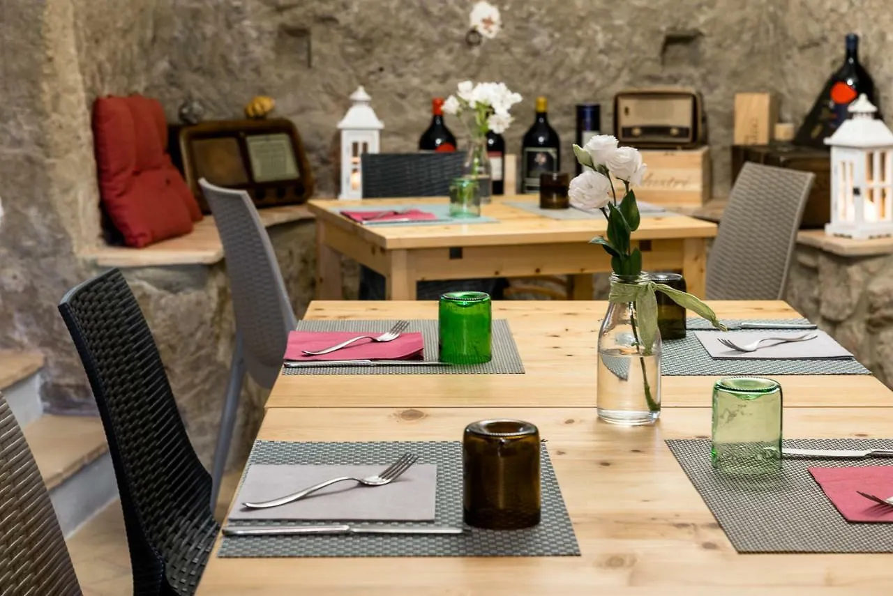 Le Camere Del Ceccottino Pitigliano Affittacamere